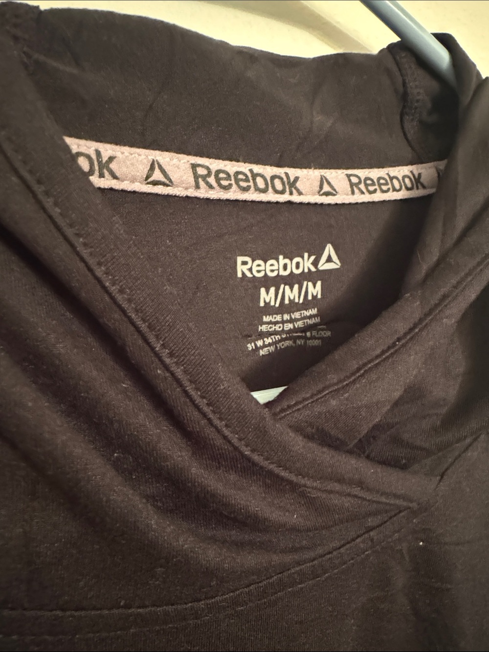 Reebok Black Long-Sleeve Hooded Tee for Women Box 006 - Picture 2 of 5